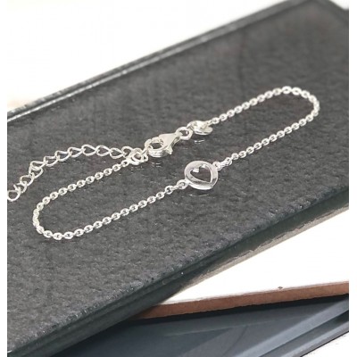 Cut out single heart bracelet
