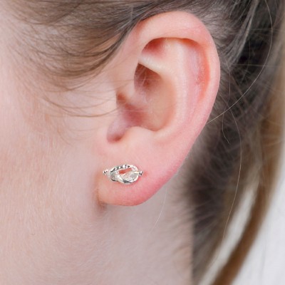 HE-Friendship Knot Hammered Earrings