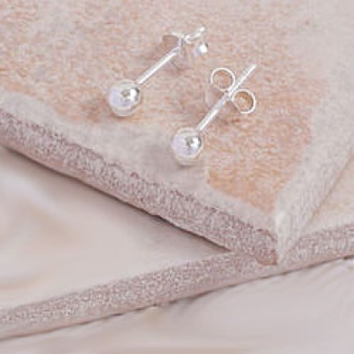 Ball stud earrings 3mm